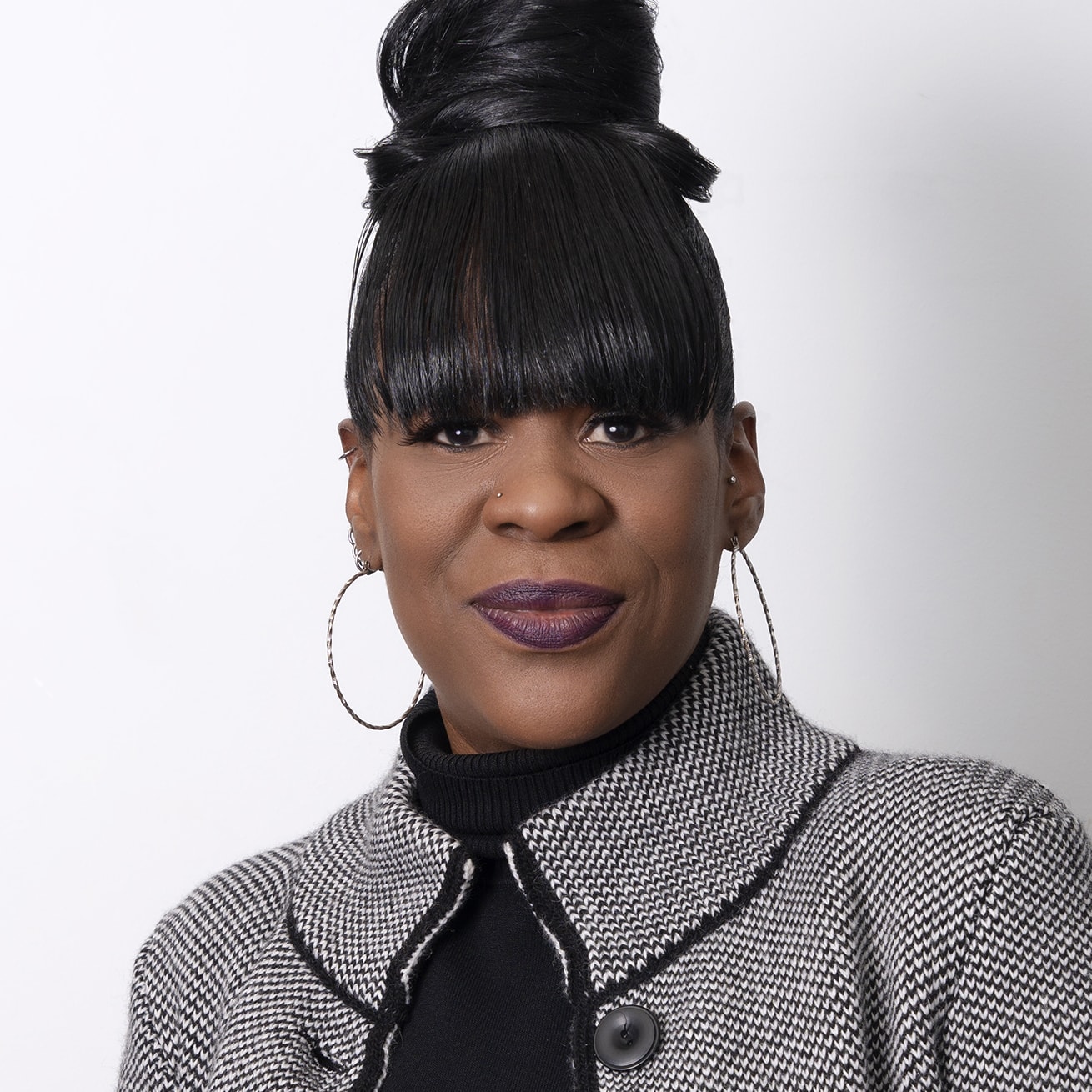 image-team-headshot-JSC-5118-min Rikki Standberry