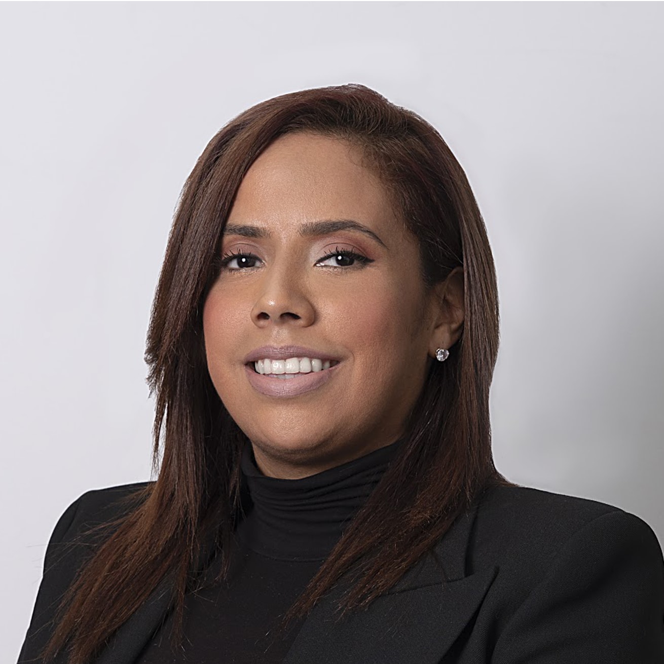 image-team-headshot-JSC-5135-min Constanza Solarte